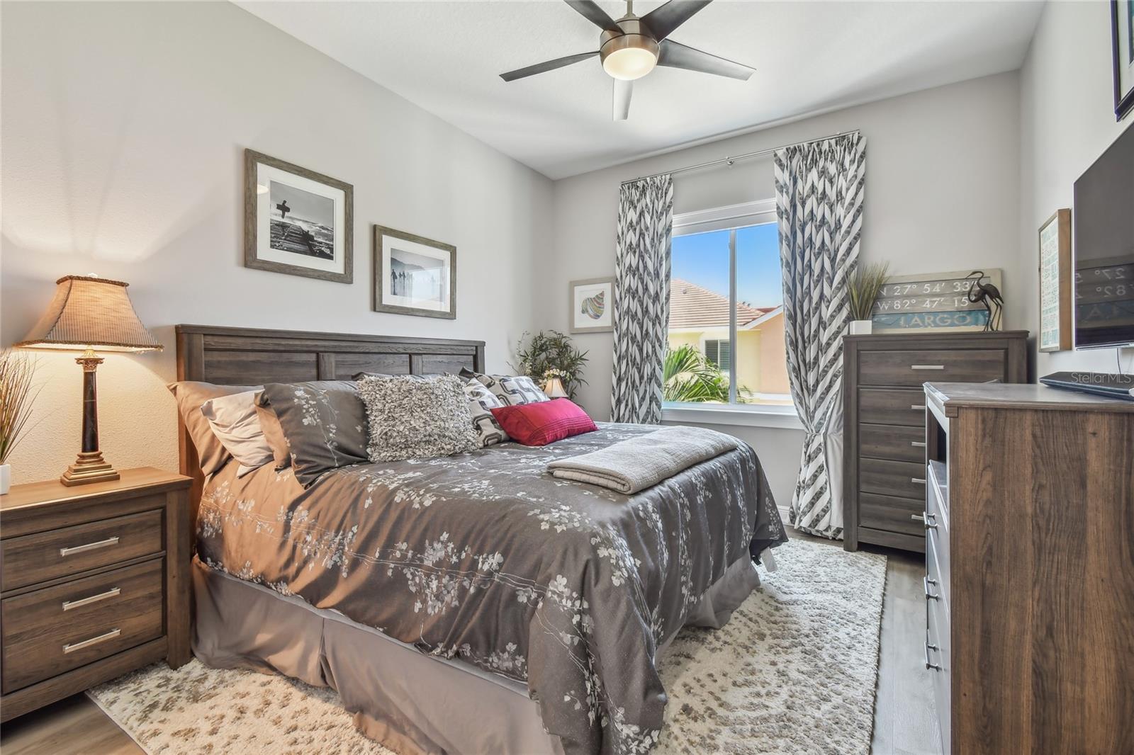 17 FRANKLIN CT S #C, ST PETERSBURG, FL — photo 36