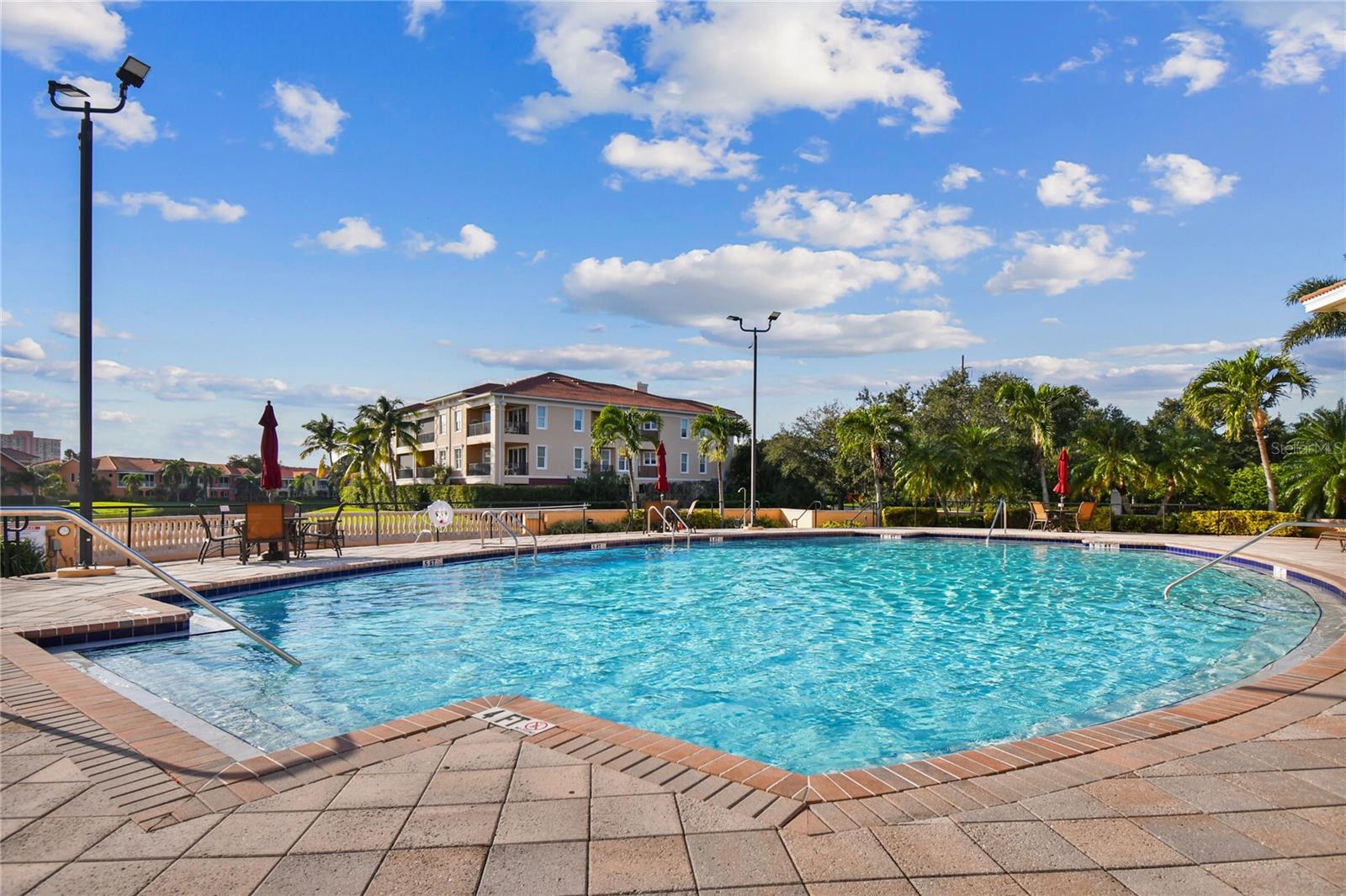 17 FRANKLIN CT S #C, ST PETERSBURG, FL — photo 49