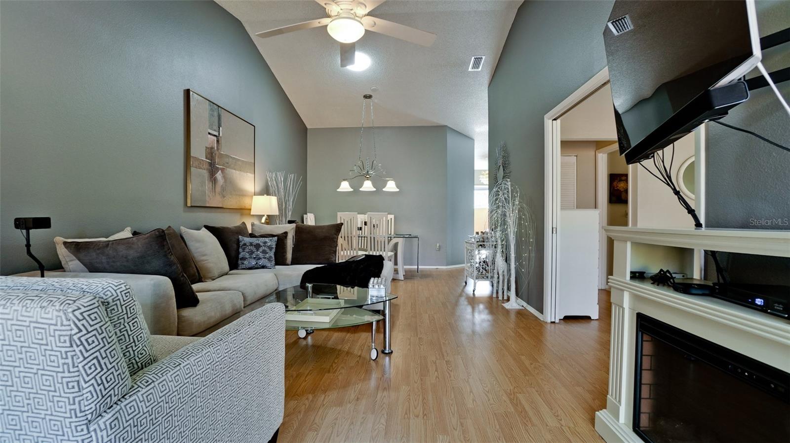 4527 PARK LAKE TER N, BRADENTON, FL — photo 13