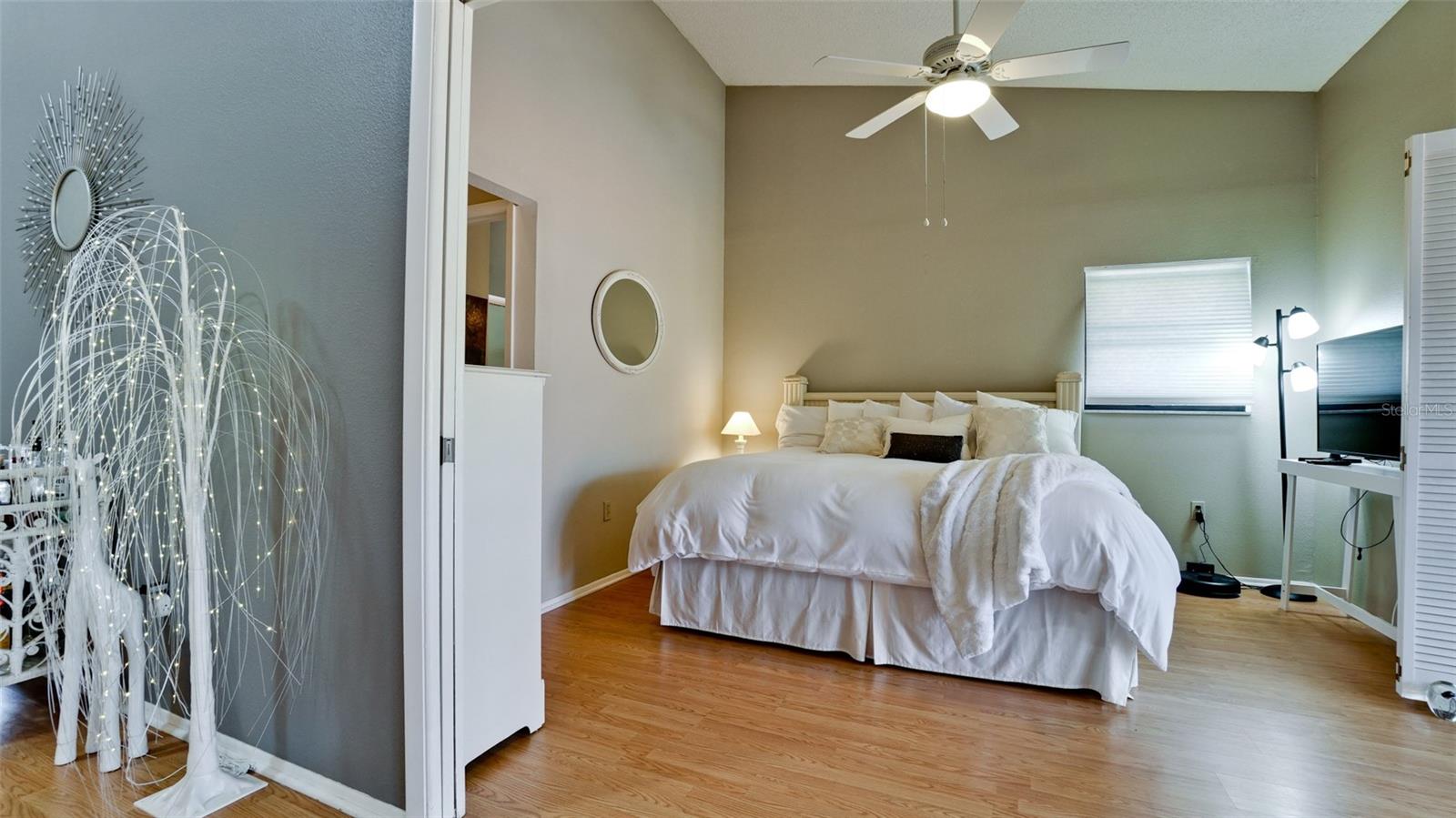 4527 PARK LAKE TER N, BRADENTON, FL — photo 30