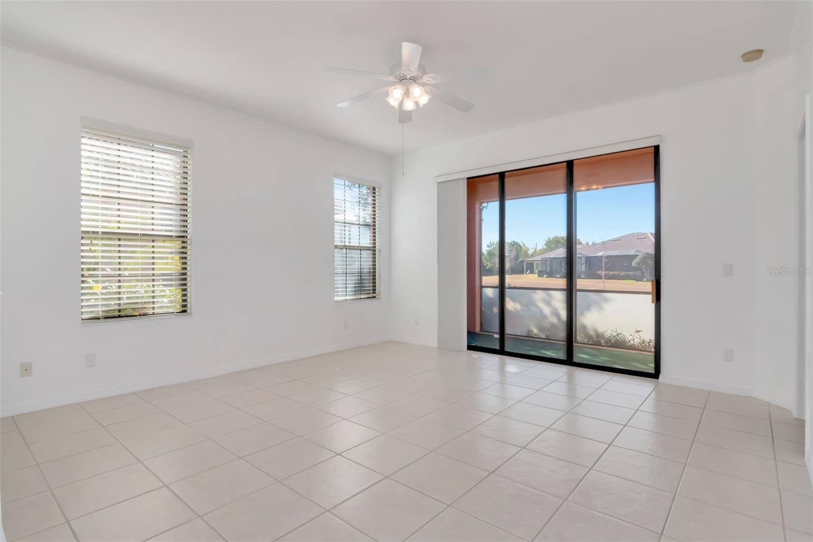 125 SHELL FALLS DR, APOLLO BEACH, FL — photo 7