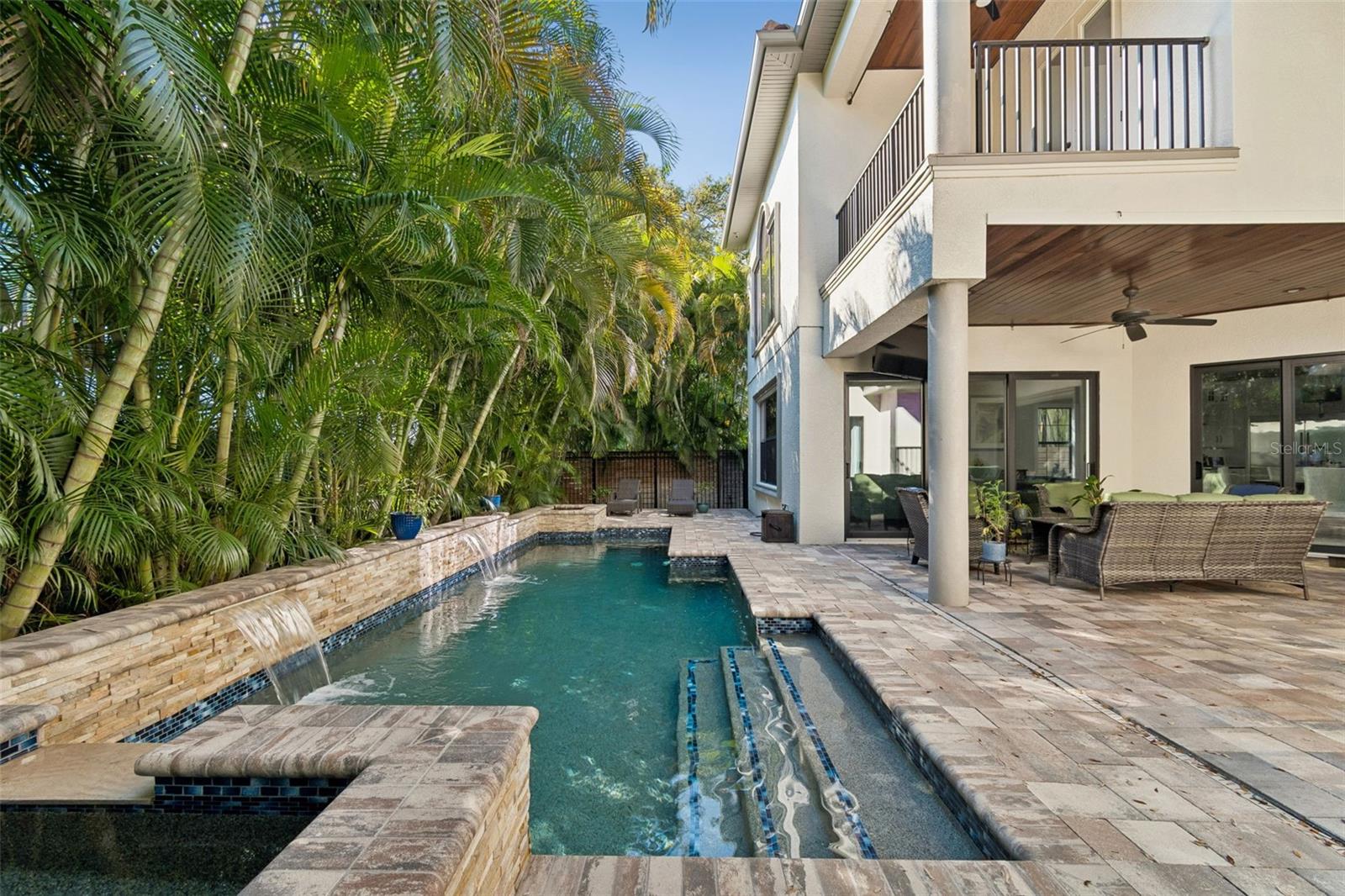 2906 W HAWTHORNE RD, TAMPA, FL — photo 6