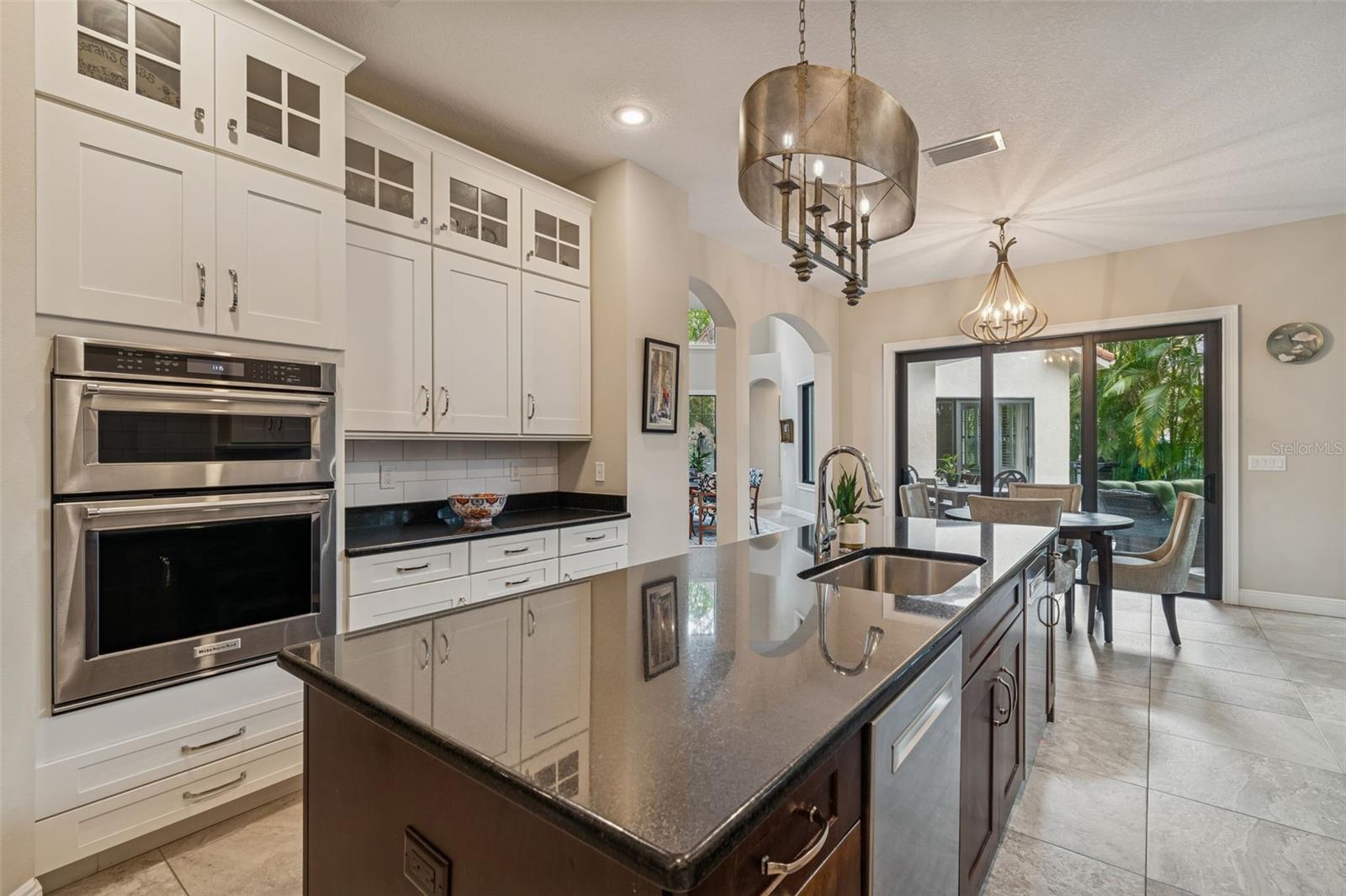2906 W HAWTHORNE RD, TAMPA, FL — photo 16
