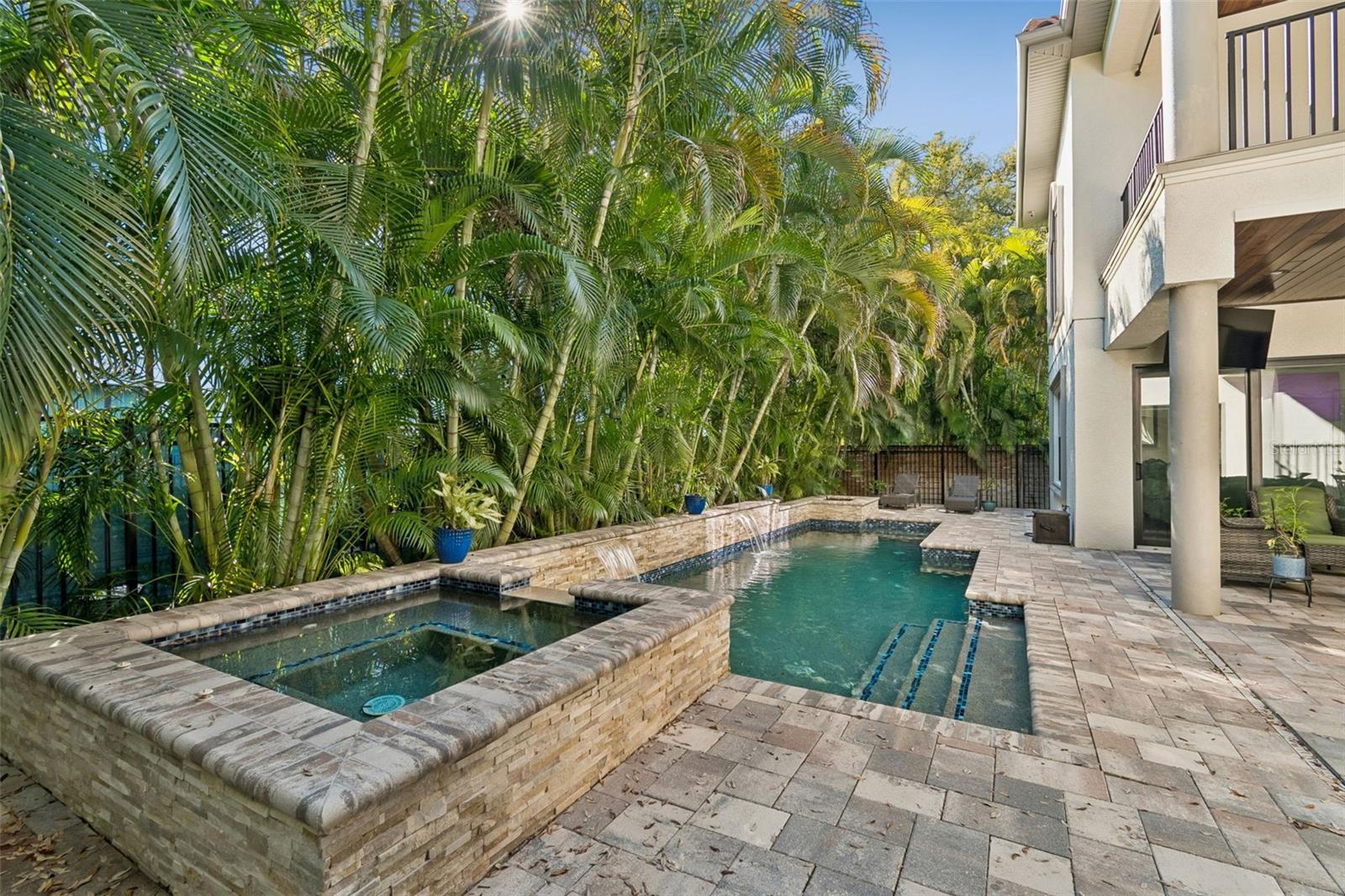2906 W HAWTHORNE RD, TAMPA, FL — photo 40