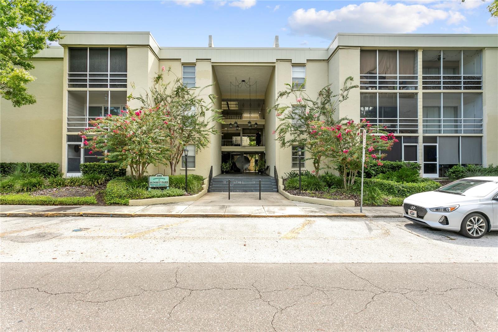 2302 S MANHATTAN AVE #111, TAMPA, FL — photo 2