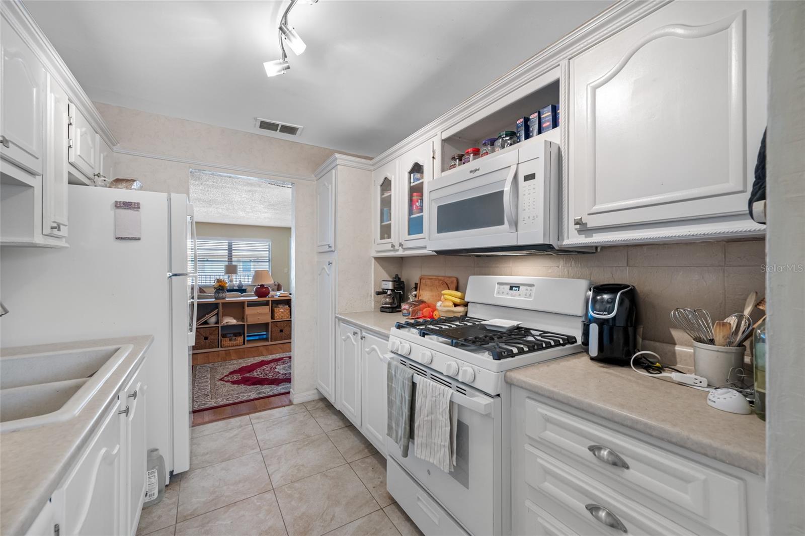 5217 81ST ST N #16, ST PETERSBURG, FL — photo 14