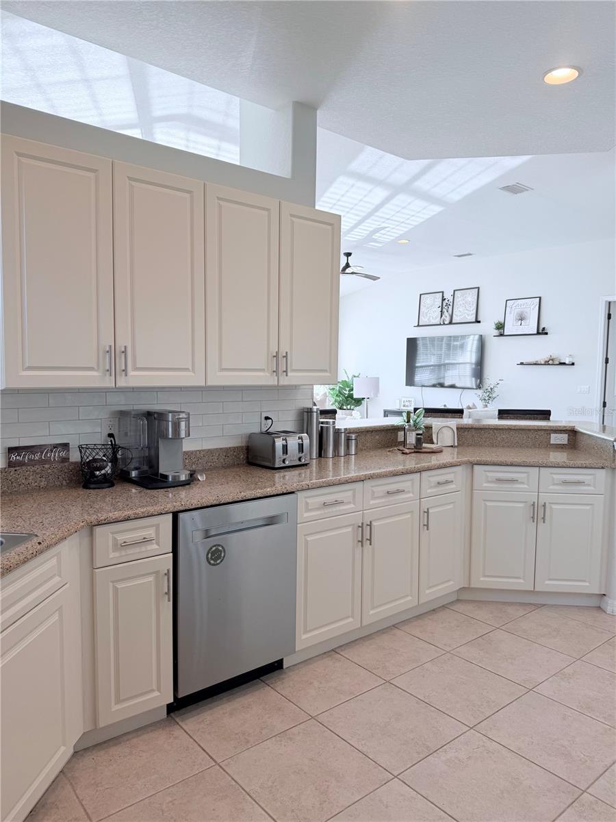 1708 TRIANO CIR #1708, VENICE, FL — photo 14