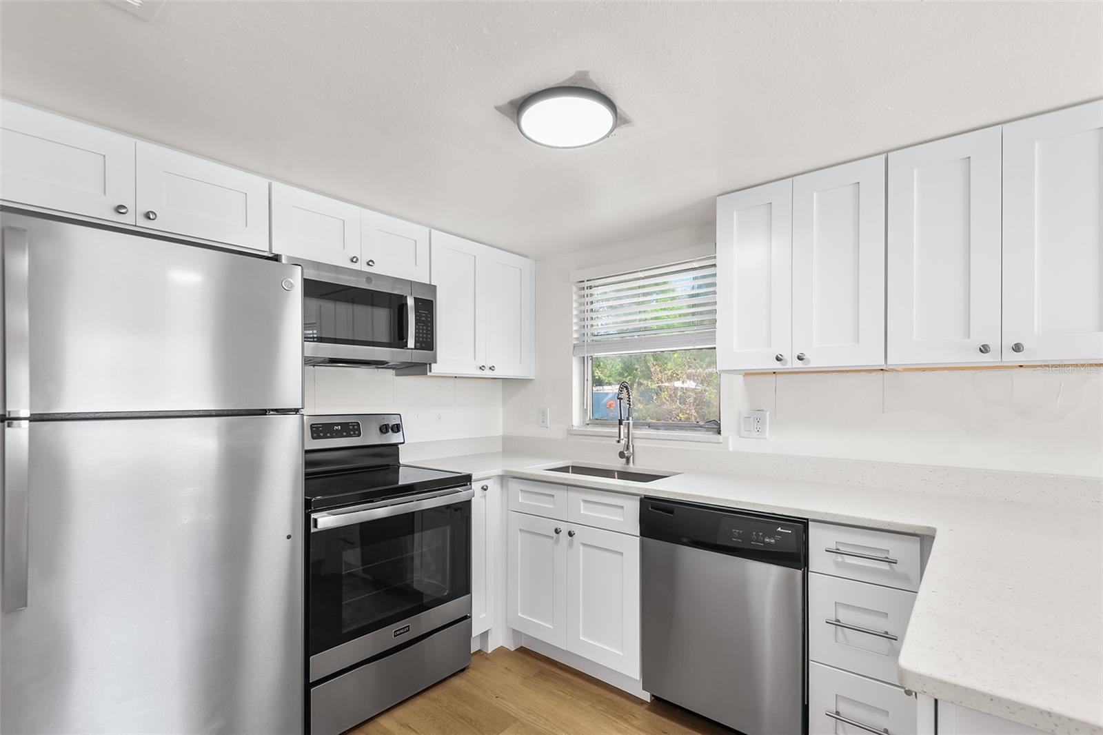 555 62ND ST S #110, ST PETERSBURG, FL — photo 4