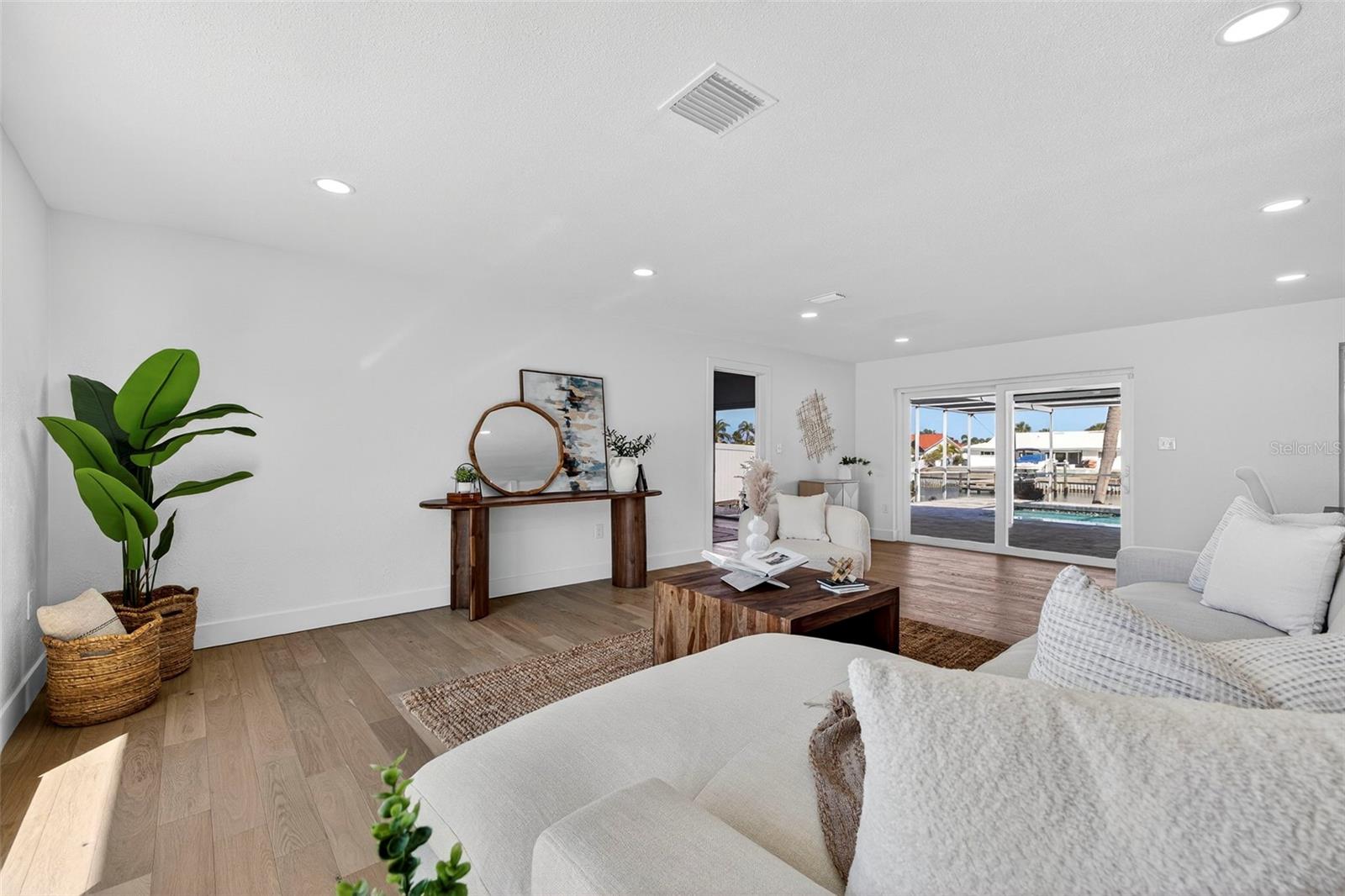 4426 43RD ST S, ST PETERSBURG, FL — photo 12