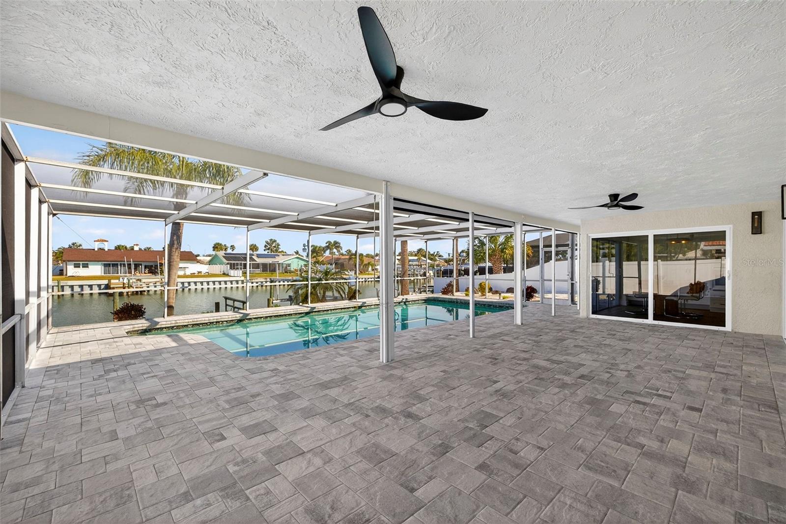 4426 43RD ST S, ST PETERSBURG, FL — photo 38