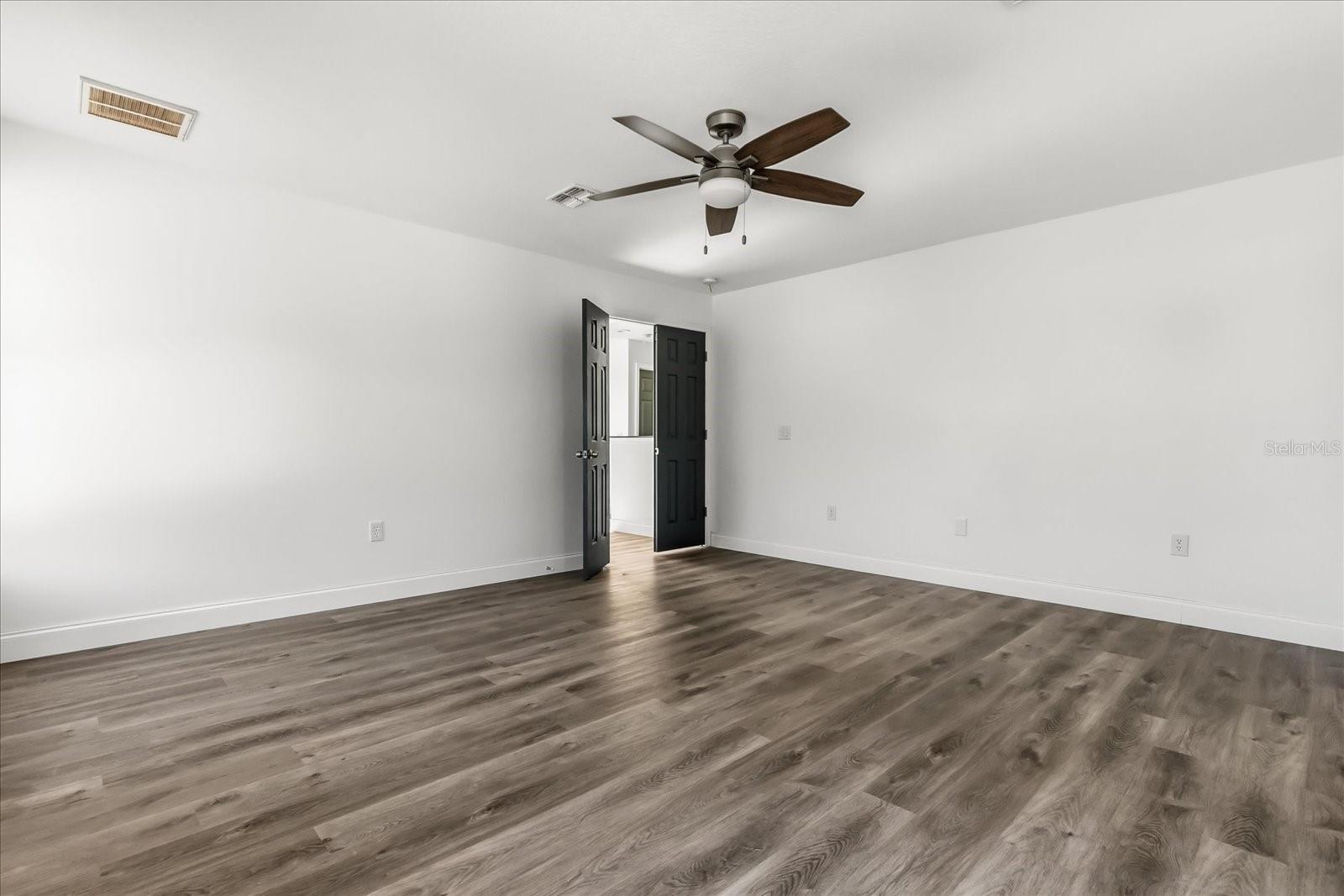 15663 DURANGO CIR, BROOKSVILLE, FL — photo 21
