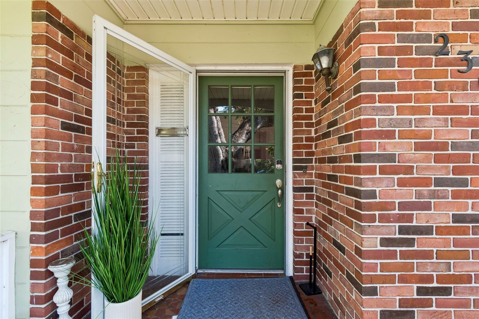 2302 S ARRAWANA AVE, TAMPA, FL — photo 4