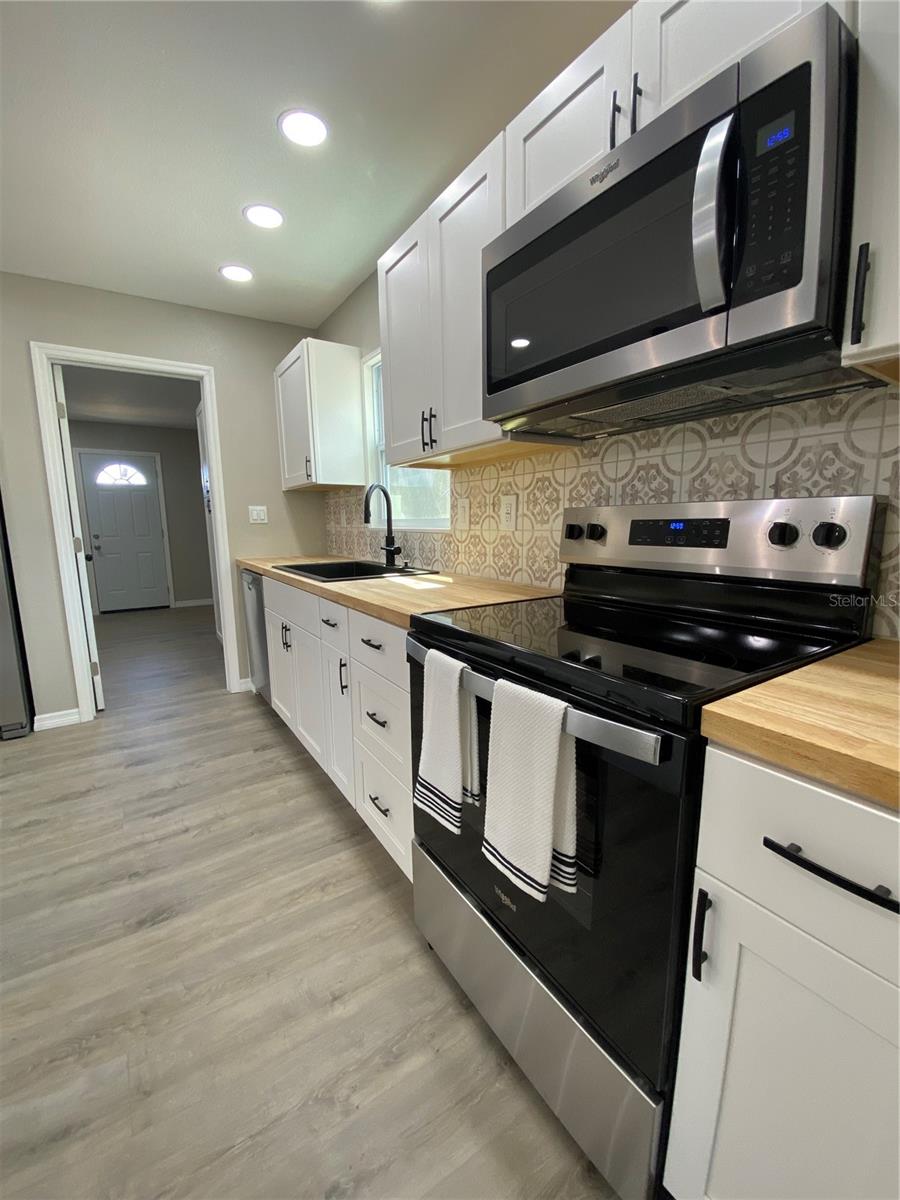 12704 LACEY DR, NEW PORT RICHEY, FL — photo 12