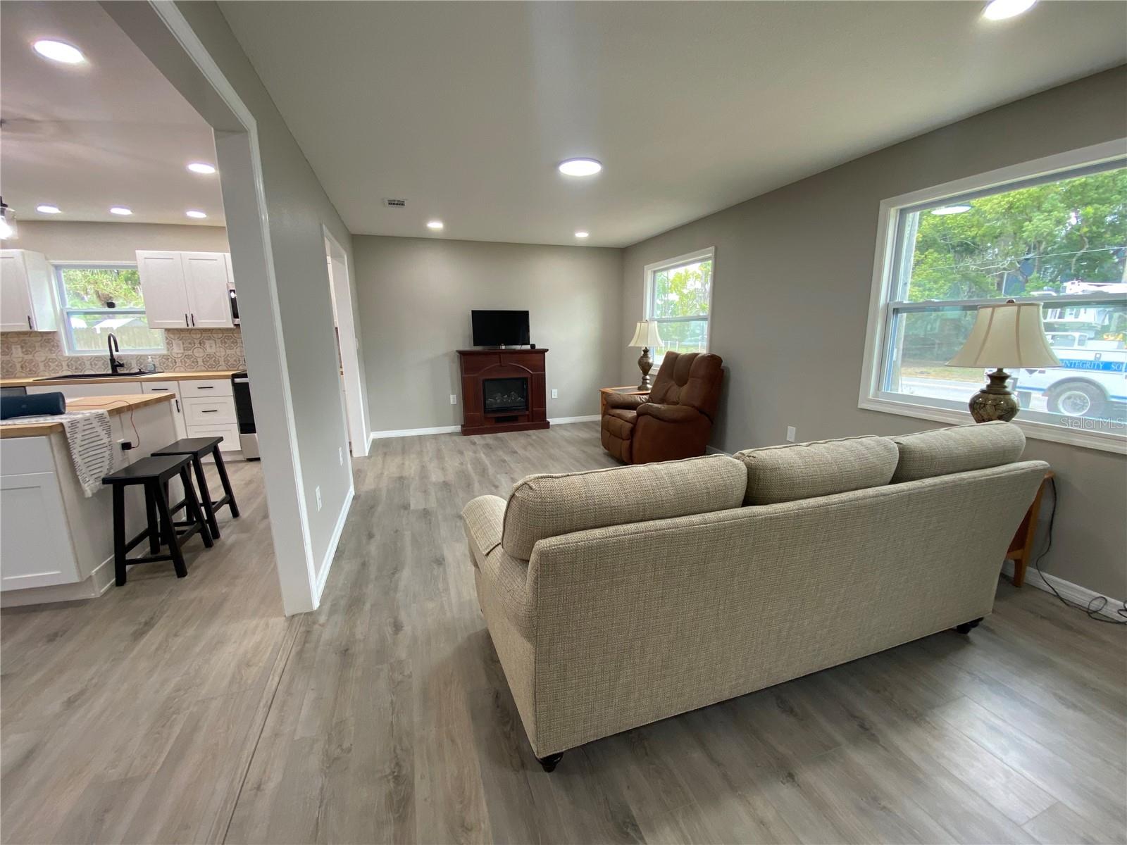 12704 LACEY DR, NEW PORT RICHEY, FL — photo 4