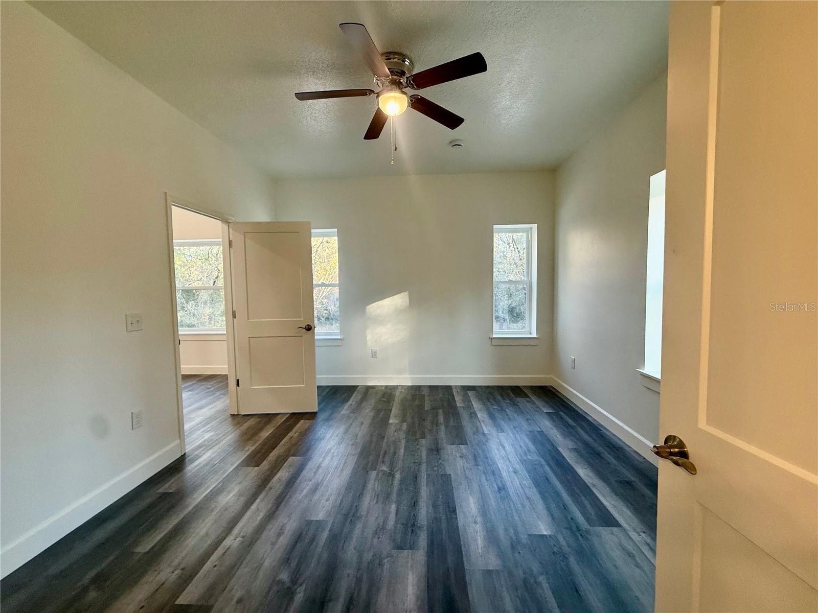 931 NE 154TH TER, WILLISTON, FL — photo 17
