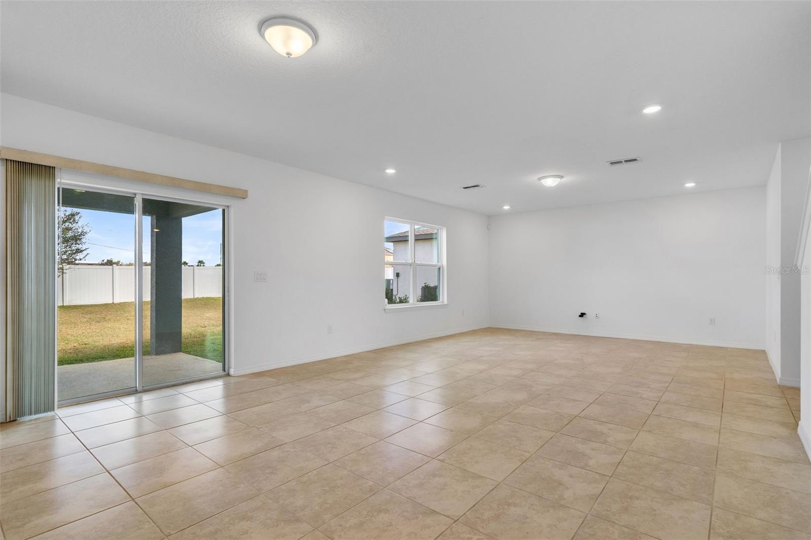 9644 SUMMERS CAY CIR, THONOTOSASSA, FL — photo 11