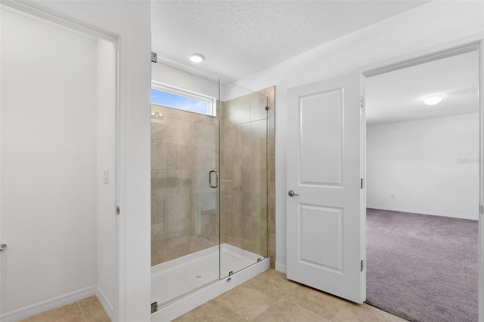 9644 SUMMERS CAY CIR, THONOTOSASSA, FL — photo 37