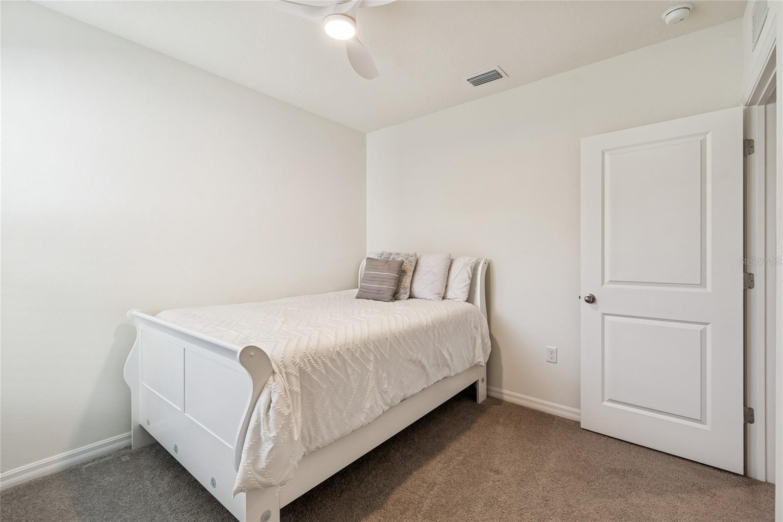 5221 HILLSIDE MEADOW PL, TAMPA, FL — photo 18