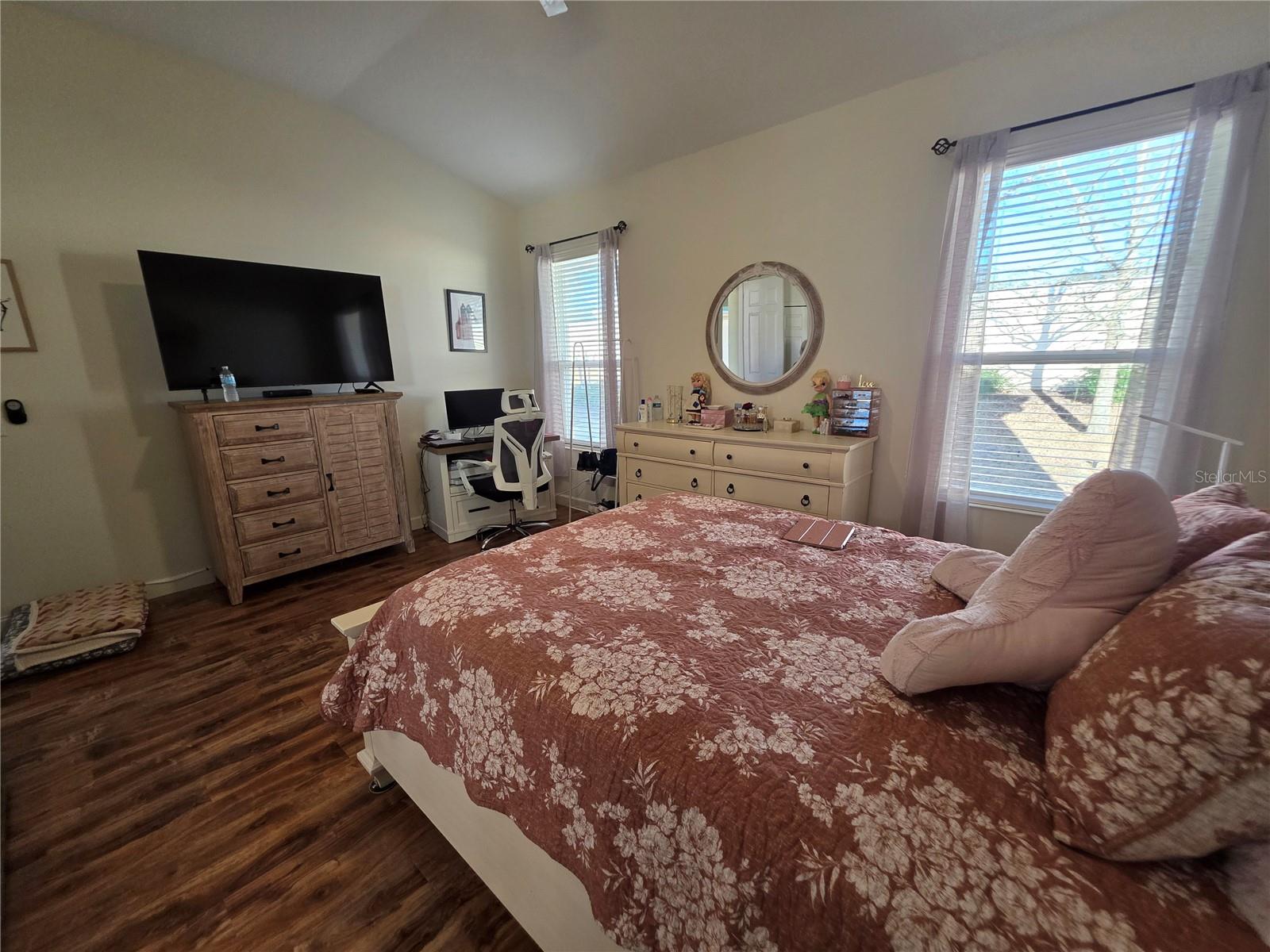 8064 BRIDGEPORT BAY CIR, MOUNT DORA, FL — photo 40
