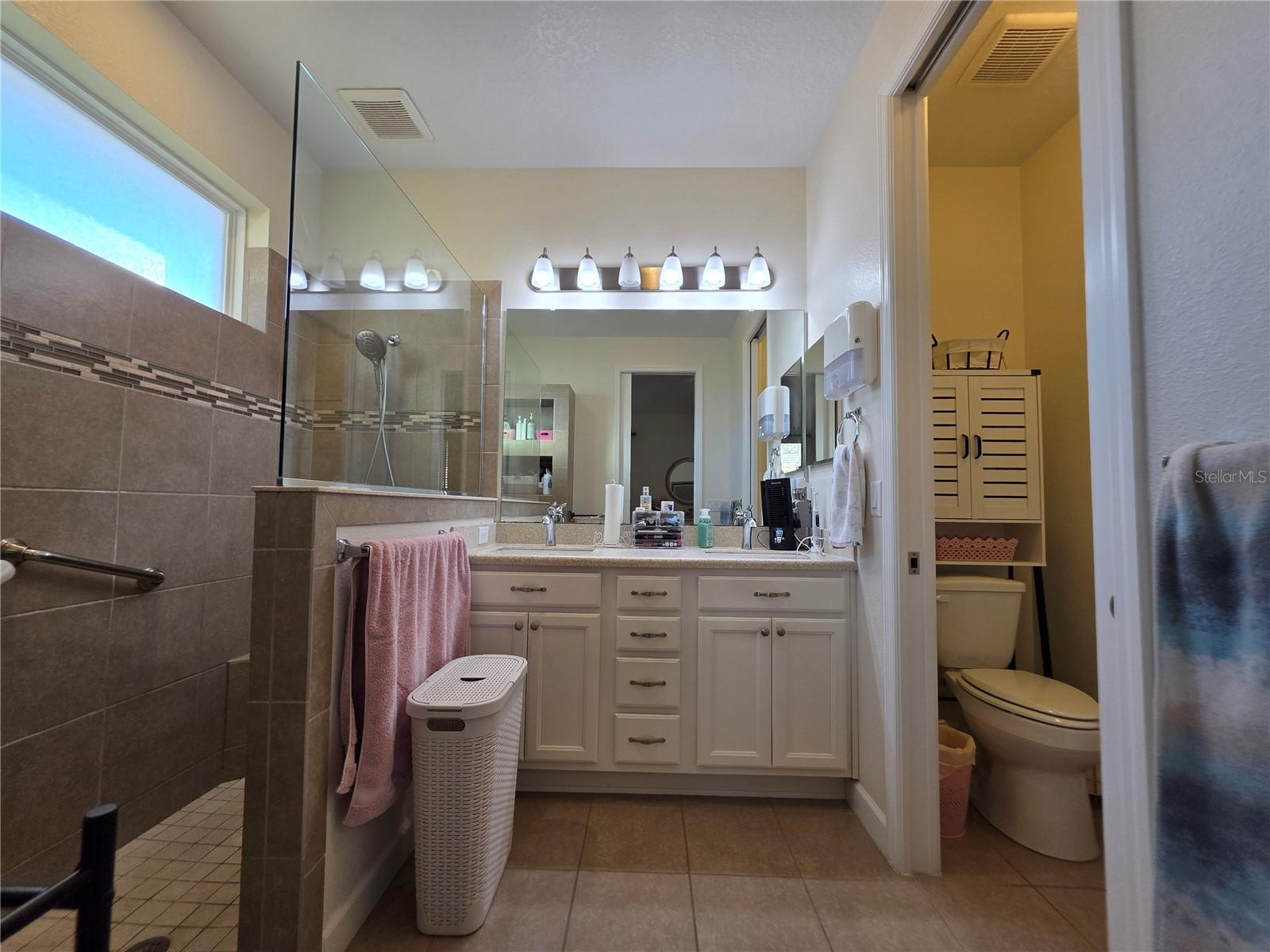 8064 BRIDGEPORT BAY CIR, MOUNT DORA, FL — photo 45