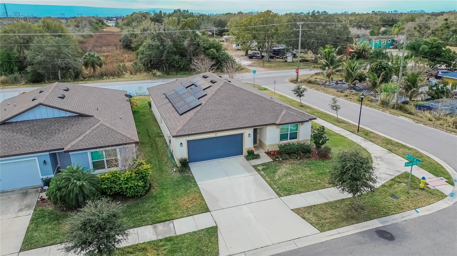 901 GOLDEN SHINER AVE, RUSKIN, FL — photo 2