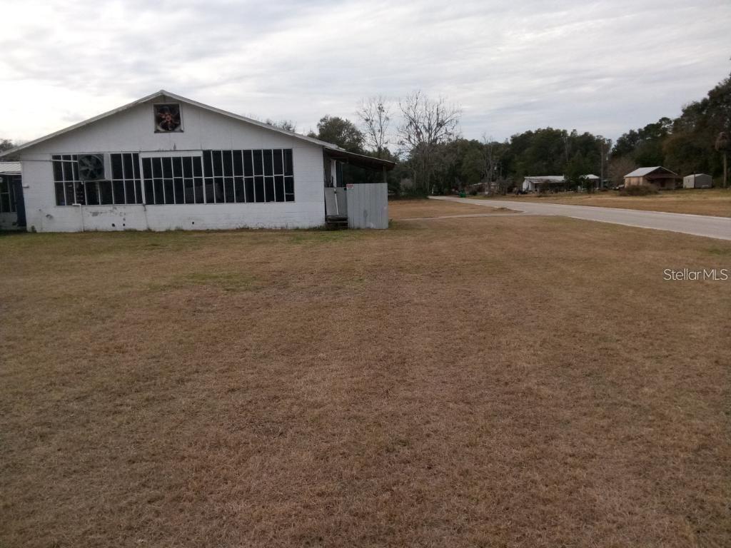 1606 SW 4TH PL, CHIEFLAND, FL — photo 2