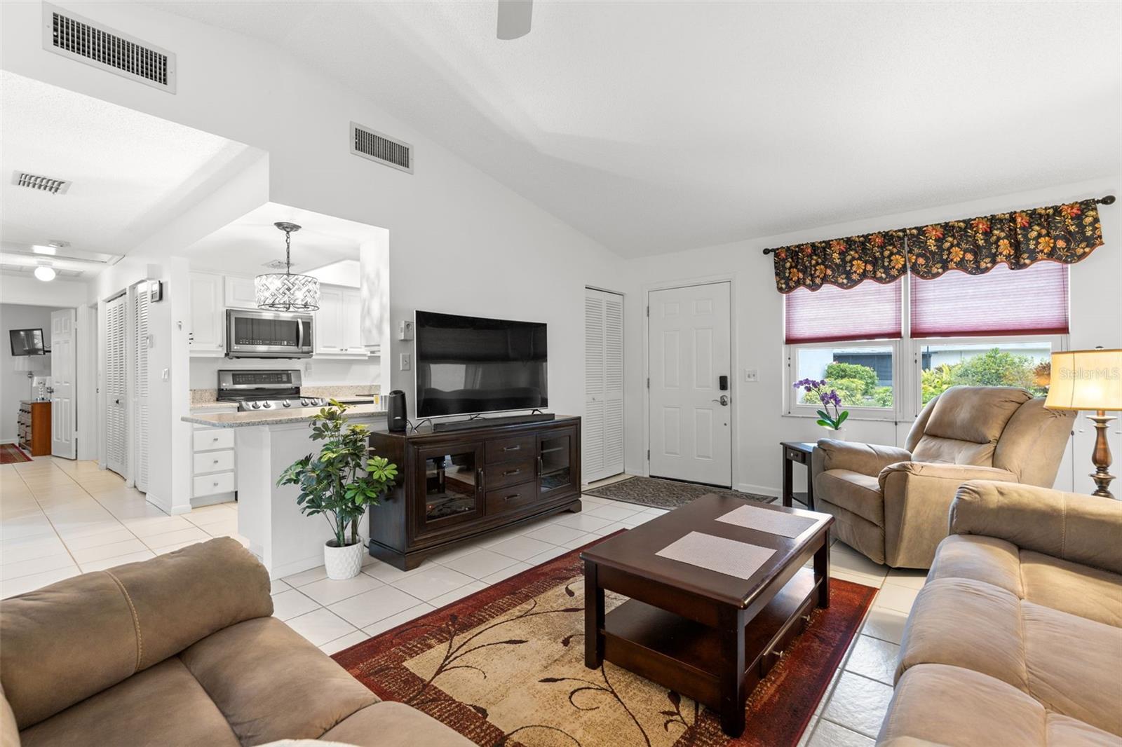 3143 37TH LN S #B, ST PETERSBURG, FL — photo 7