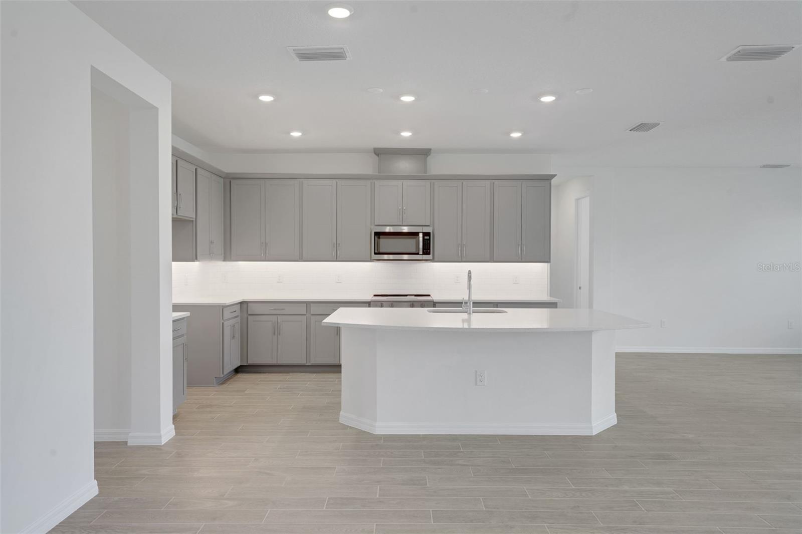 17453 VALLEYWOOD PKWY, LAND O LAKES, FL — photo 20