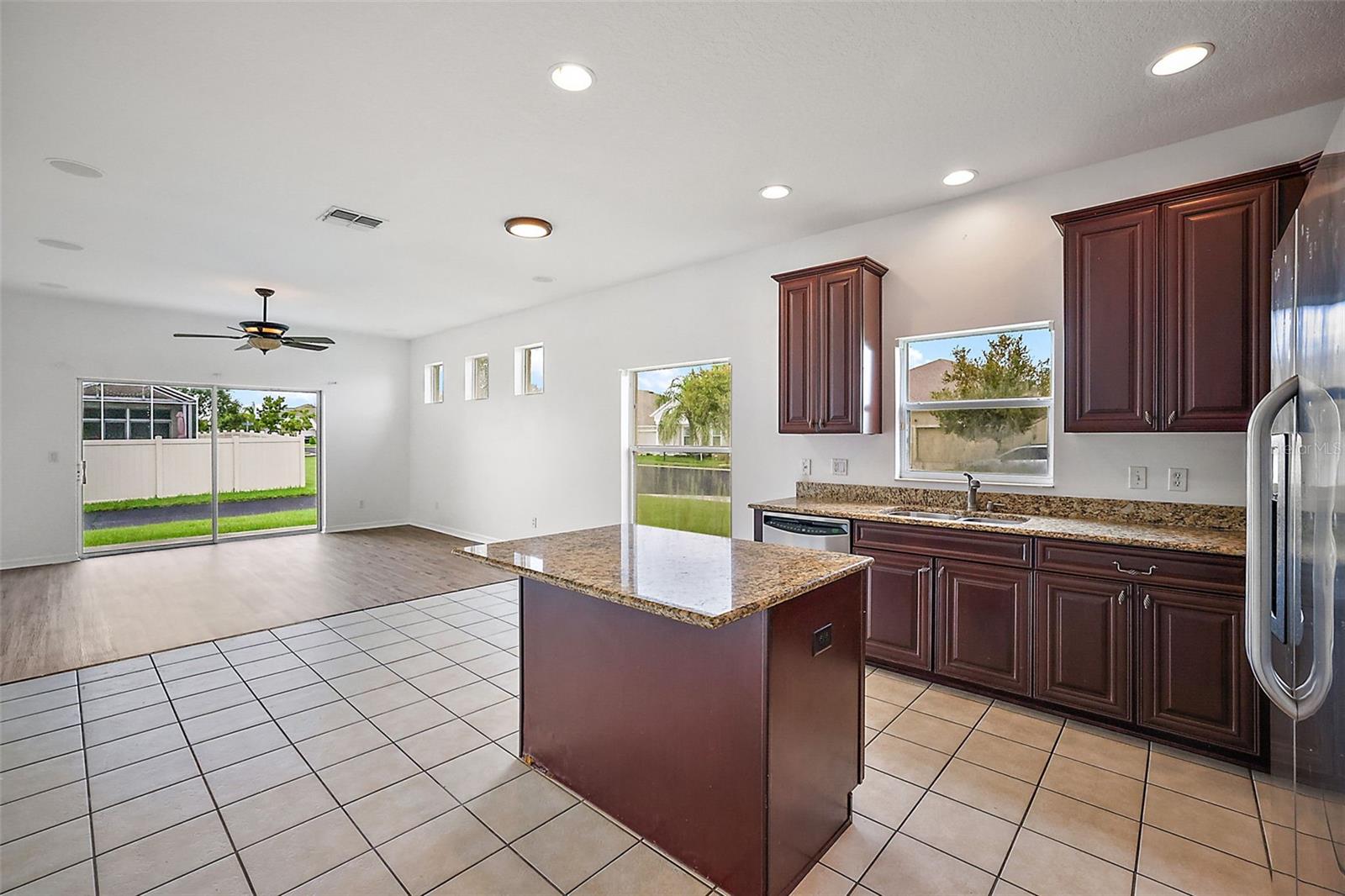 401 GRASSY KEY WAY, GROVELAND, FL — photo 32