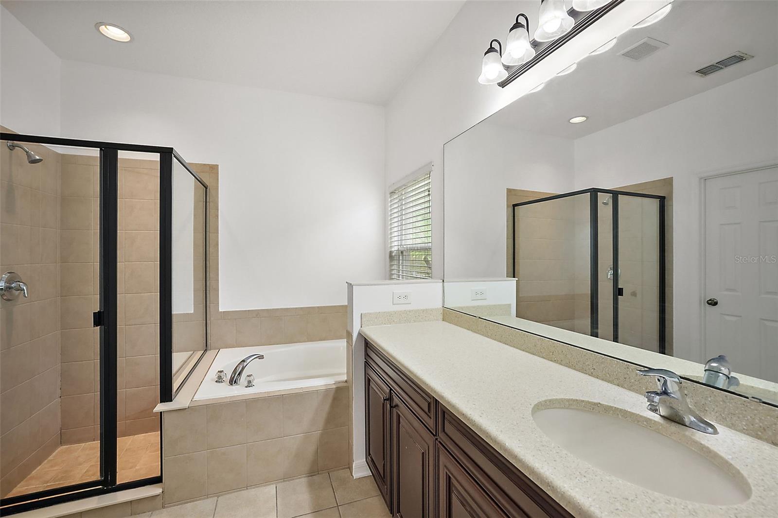 401 GRASSY KEY WAY, GROVELAND, FL — photo 52