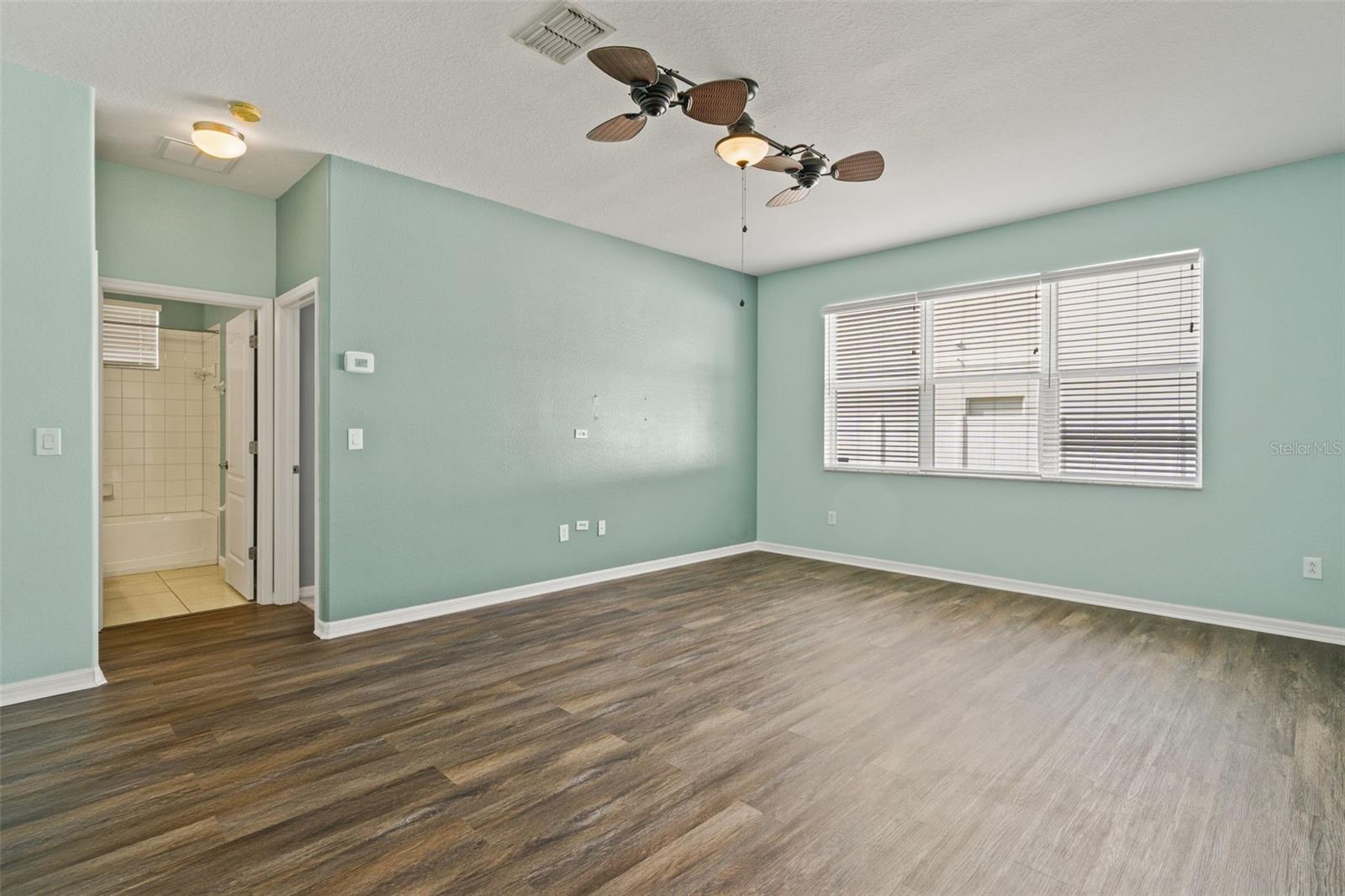 10626 LIBERTY BELL DR, TAMPA, FL — photo 17