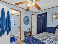 1607 WOODLAWN AVE — photo 13