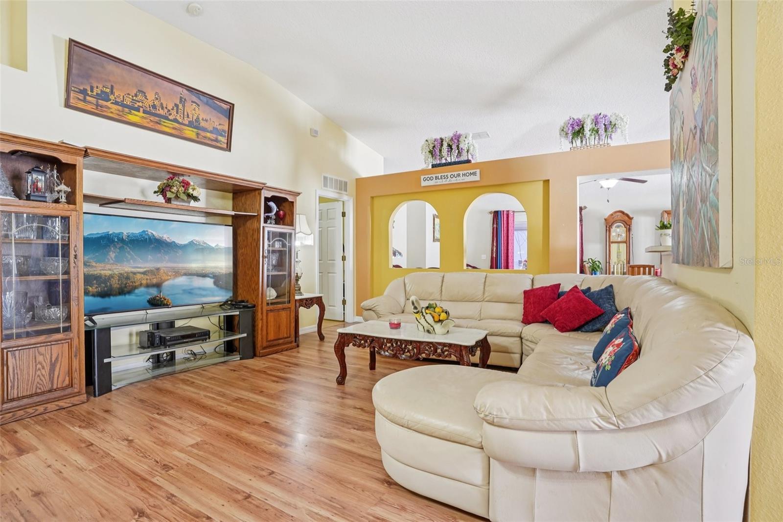 2315 BELFRY WAY, MASCOTTE, FL — photo 13