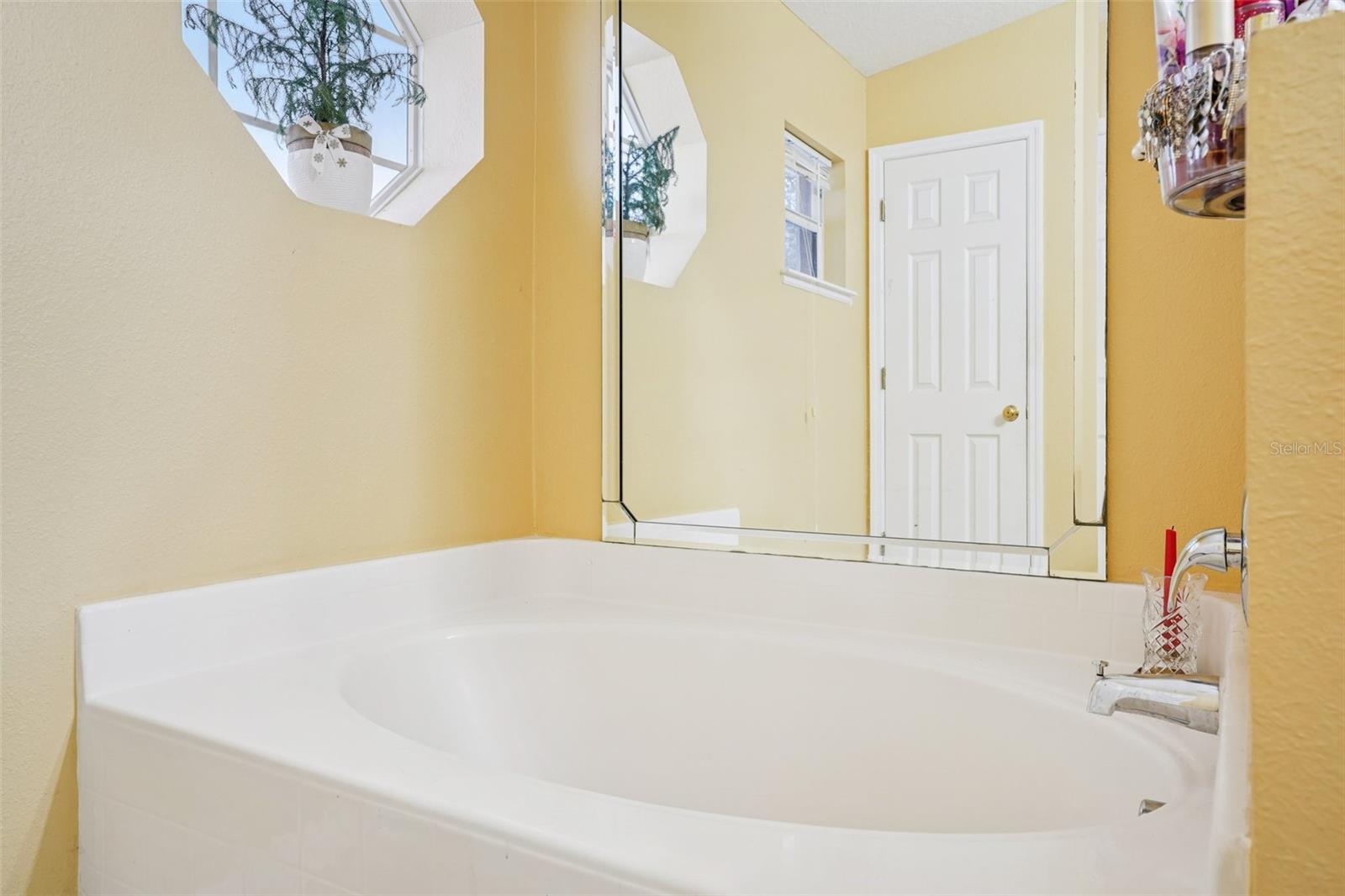 2315 BELFRY WAY, MASCOTTE, FL — photo 71