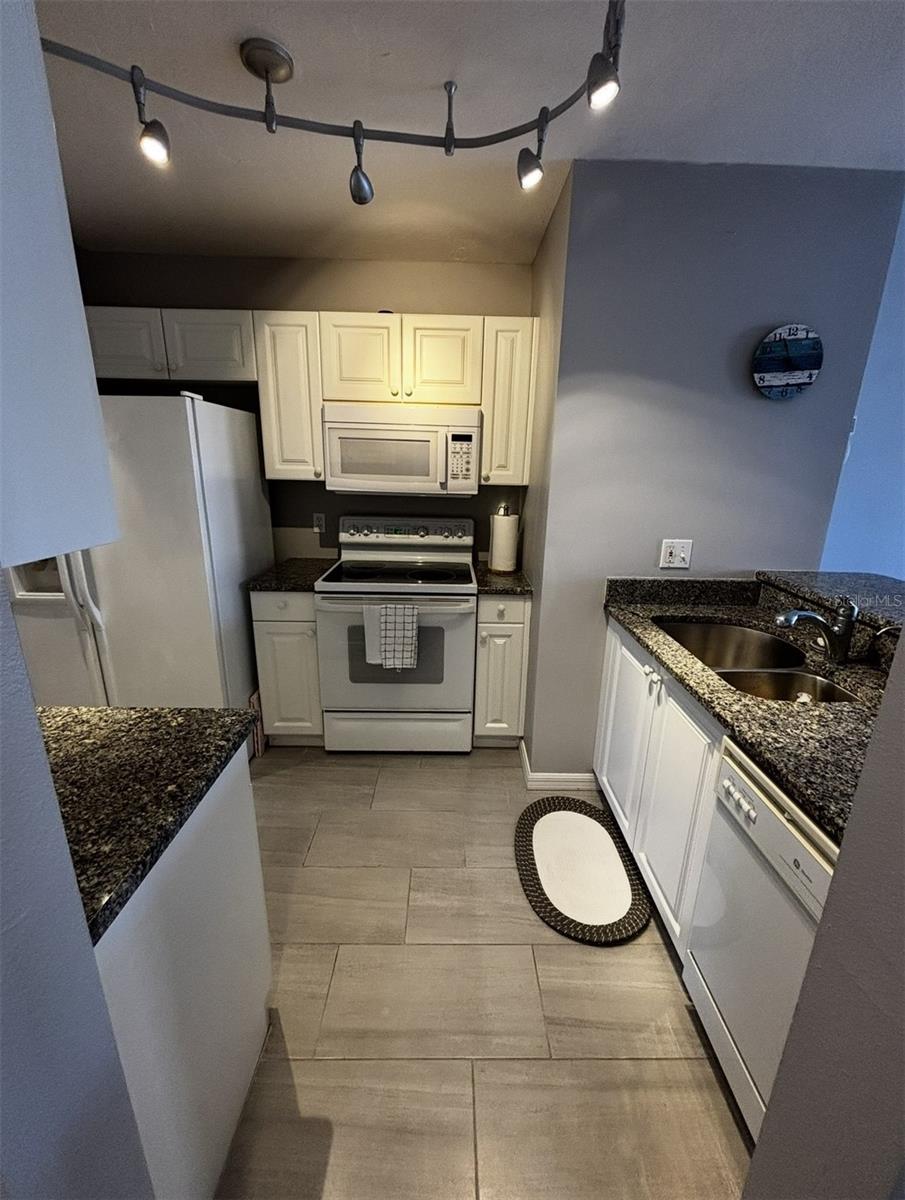 4220 CENTRAL SARASOTA PKWY #1214, SARASOTA, FL — photo 25