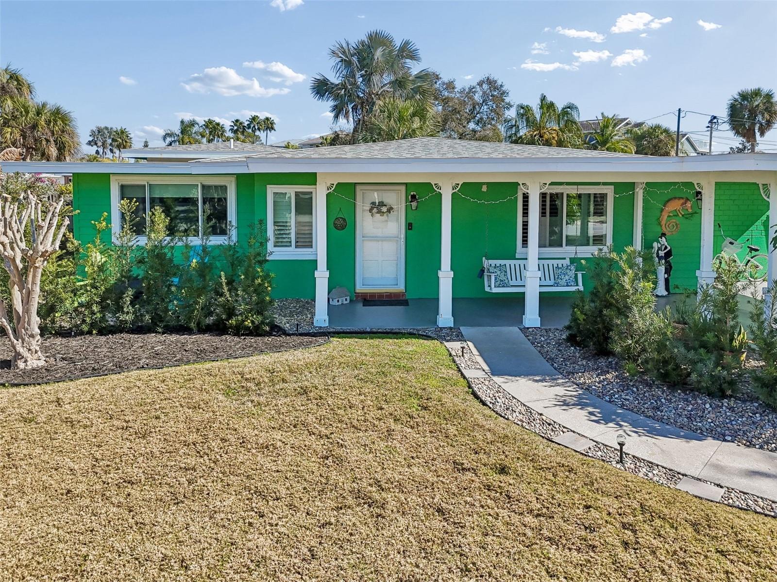 2427 BAYWOOD DR W, DUNEDIN, FL