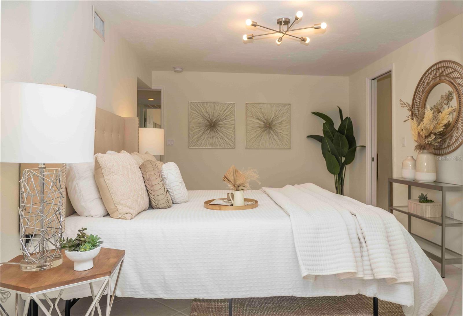 563 SPANISH DR S, LONGBOAT KEY, FL — photo 12