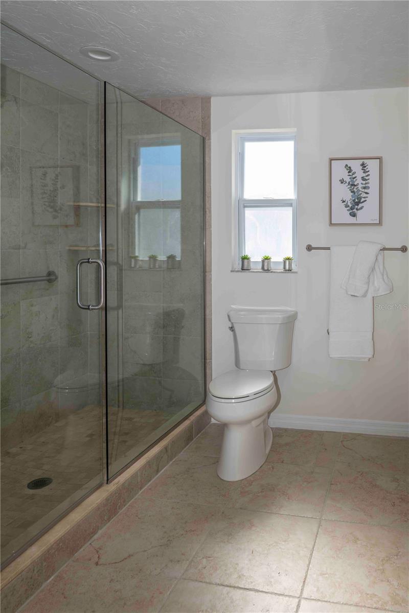 563 SPANISH DR S, LONGBOAT KEY, FL — photo 16