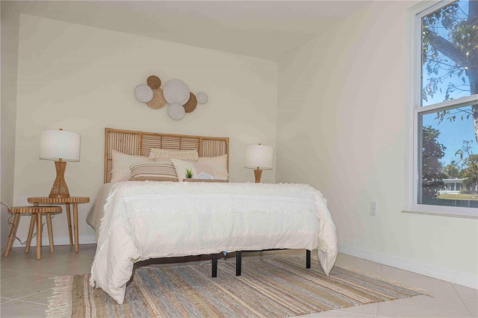 563 SPANISH DR S, LONGBOAT KEY, FL — photo 24