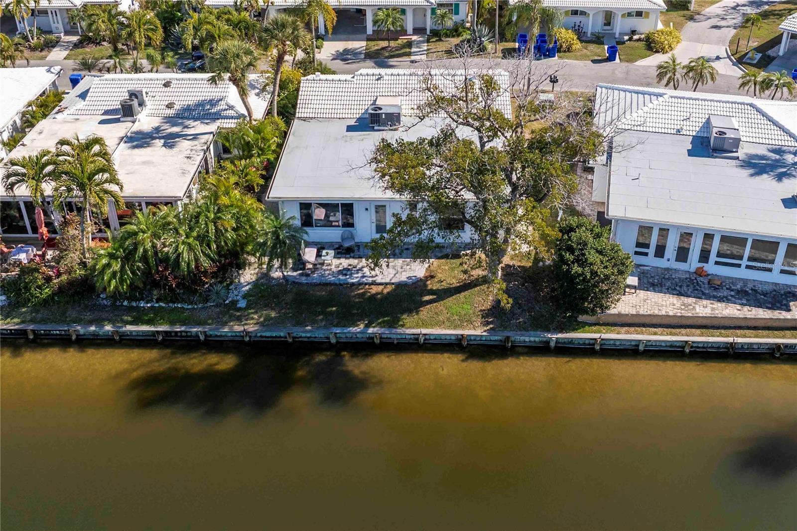 563 SPANISH DR S, LONGBOAT KEY, FL — photo 36