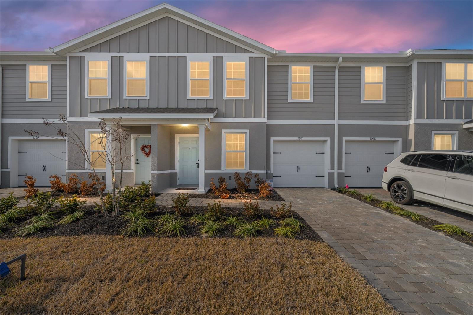 1197 PORT BLUE WAY, LADY LAKE, FL