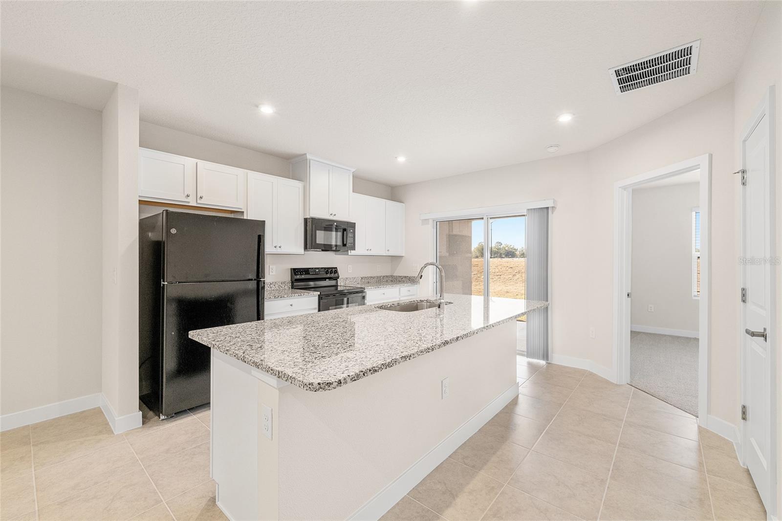 1197 PORT BLUE WAY, LADY LAKE, FL — photo 32