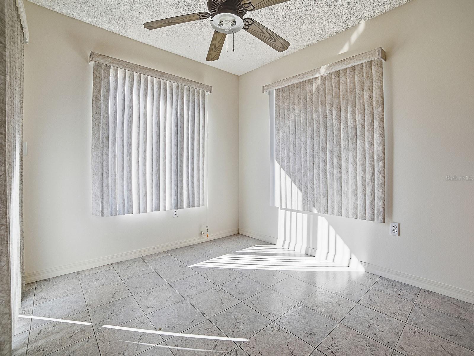 752 OLD OAKS LN, LEESBURG, FL — photo 17