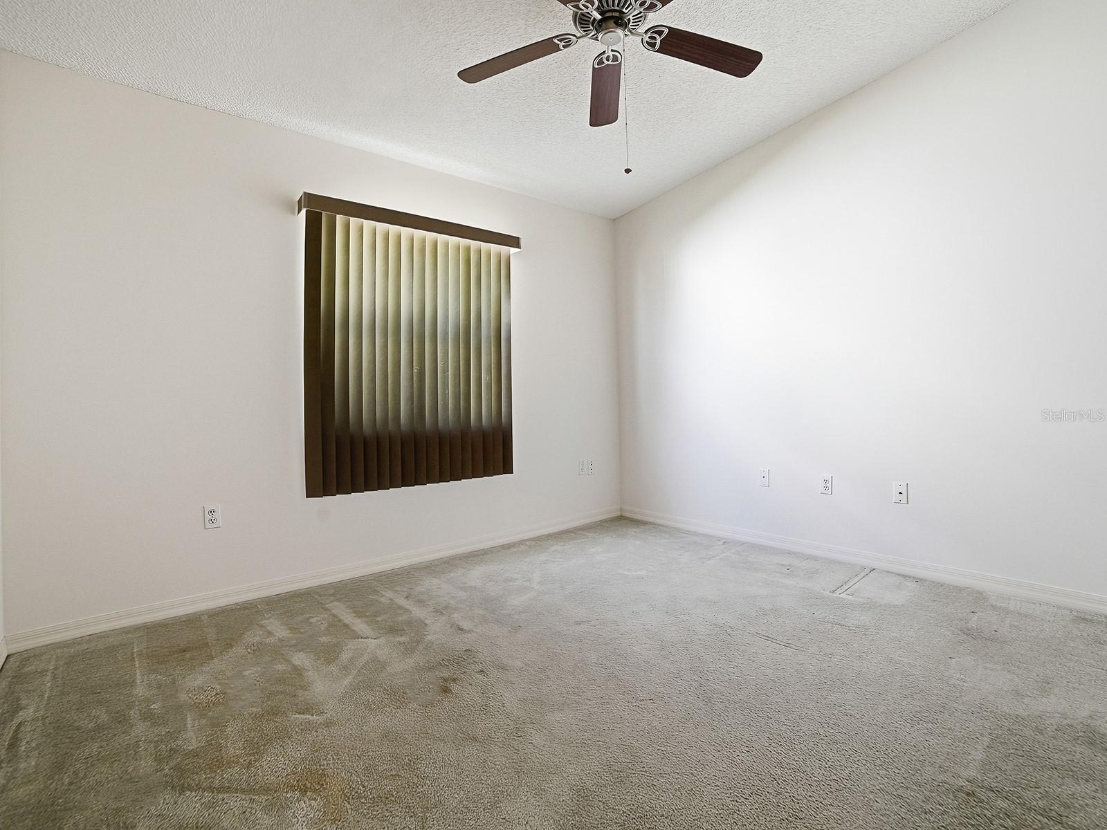 752 OLD OAKS LN, LEESBURG, FL — photo 42