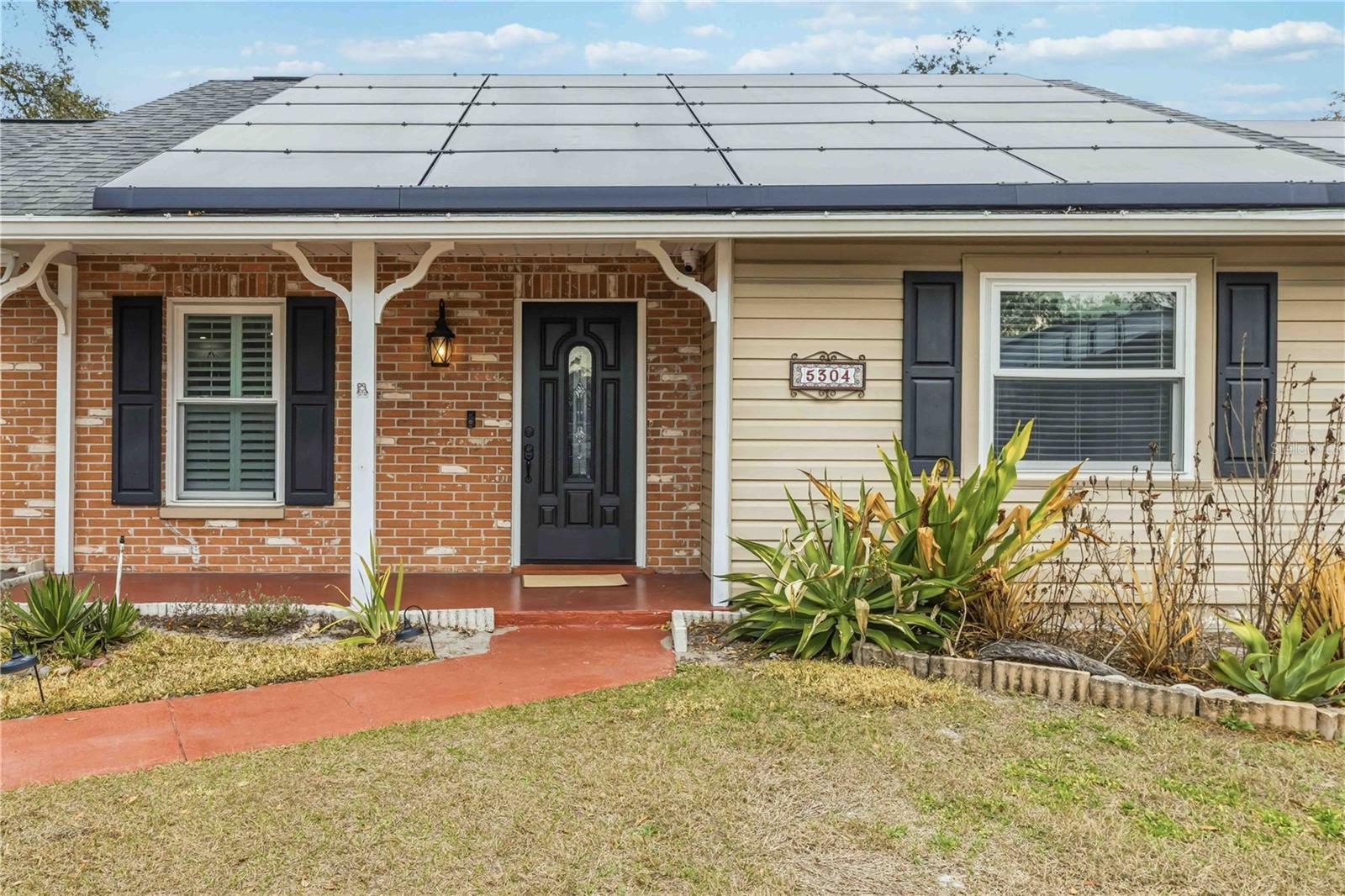 5304 ROSECREST CIR, TAMPA, FL