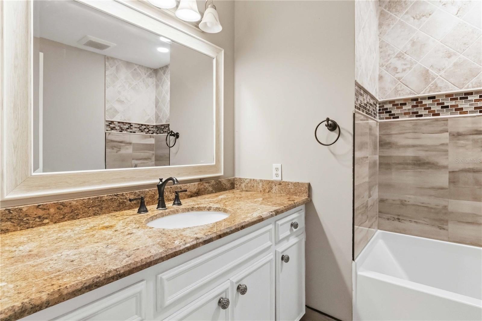 5304 ROSECREST CIR, TAMPA, FL — photo 14
