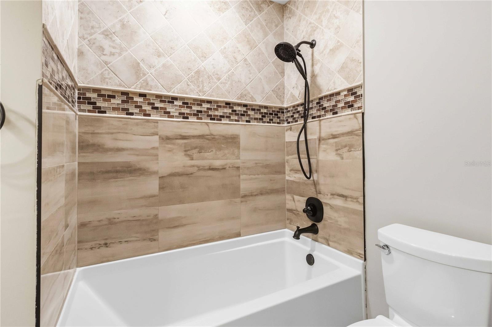 5304 ROSECREST CIR, TAMPA, FL — photo 15
