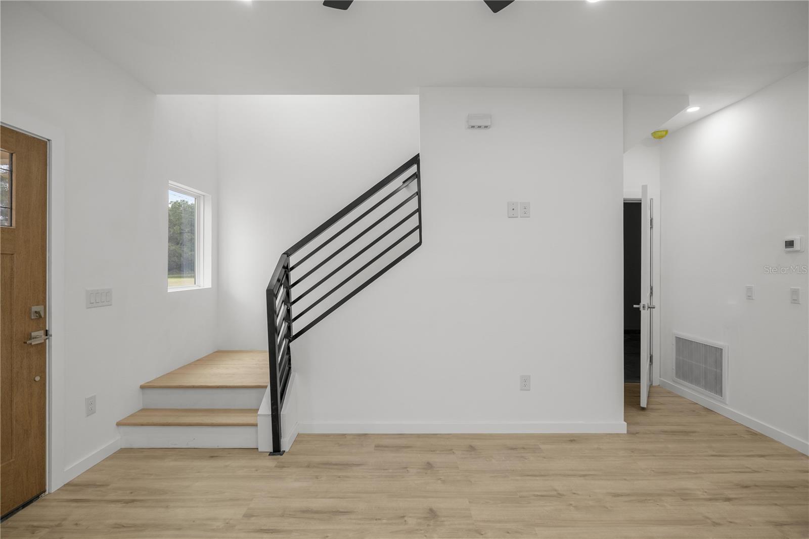 310 SE 6TH ST, WILLISTON, FL — photo 14