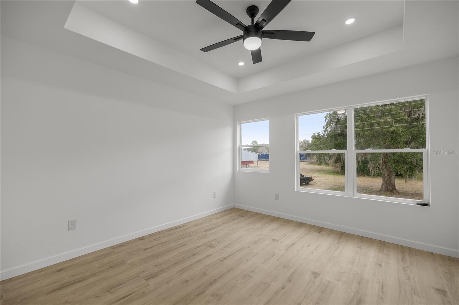 310 SE 6TH ST, WILLISTON, FL — photo 17