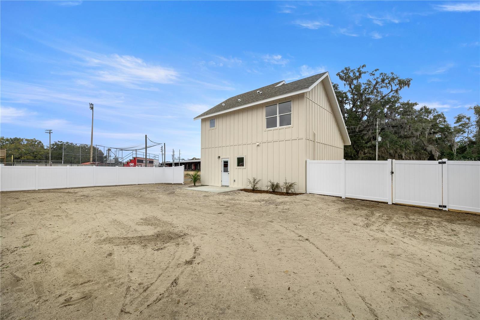 310 SE 6TH ST, WILLISTON, FL — photo 31
